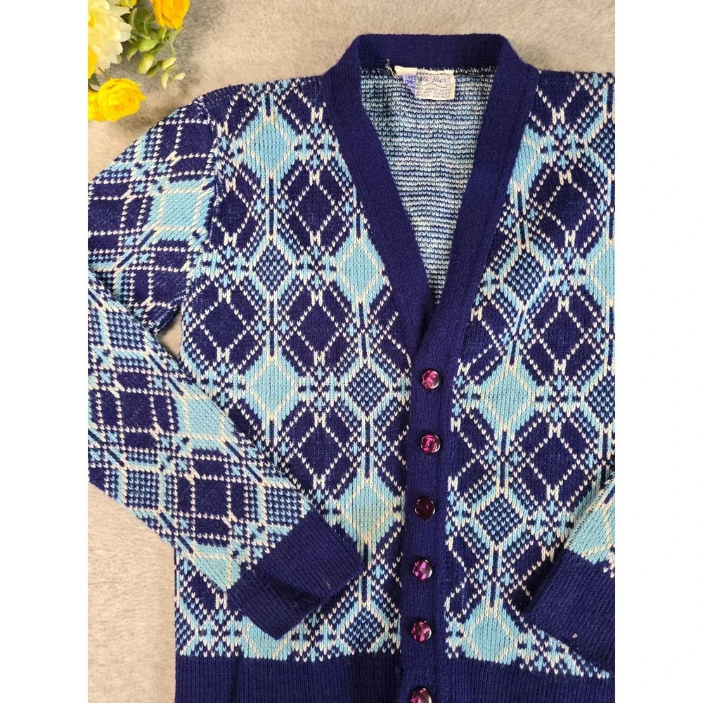 Vintage 70s Girls Blue Purple Argyle Knit Button Front Cardigan Sweater Medium